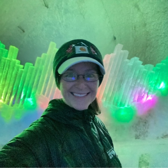 Meet your Posher, Dawn - Picture 1 of 1